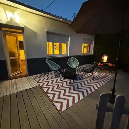 Côte Fleurie, 2 à 4 Personnes, La Ferme De * Valambray