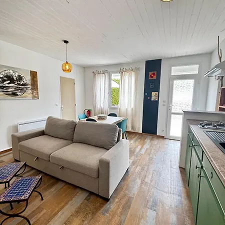 Côte Fleurie, 2 à 4 Personnes, La Ferme De *