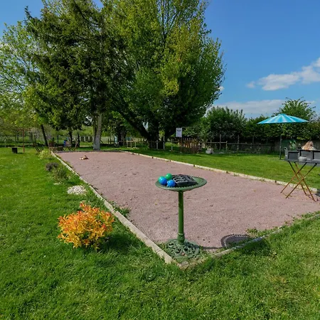 Cote Fleurie, 2 A 4 Personnes, La Ferme De Valambray