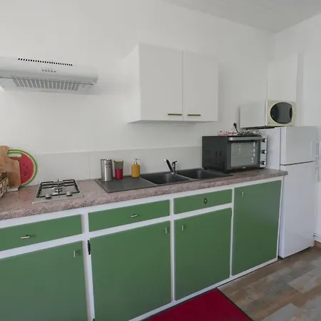 Cote Fleurie, 2 A 4 Personnes, La Ferme De Дом отдыха